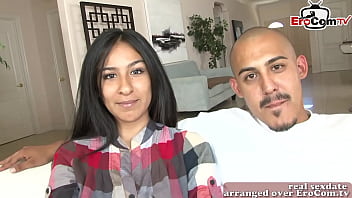 Arabska Para Amatorów Pieprzy Chudą Nastolatkę W Jej Pierwszym Porno