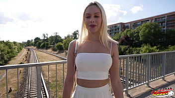Pierdolone Pierwsze Analne Dla Vivian Loli, Blond Laski Z Wielkim Klitem Na Niemieckim Castingu