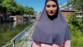 Megan Z Bliskiego Wschodu – Anal, Sikanie, Squirting I Spuszczanie W DupĘ